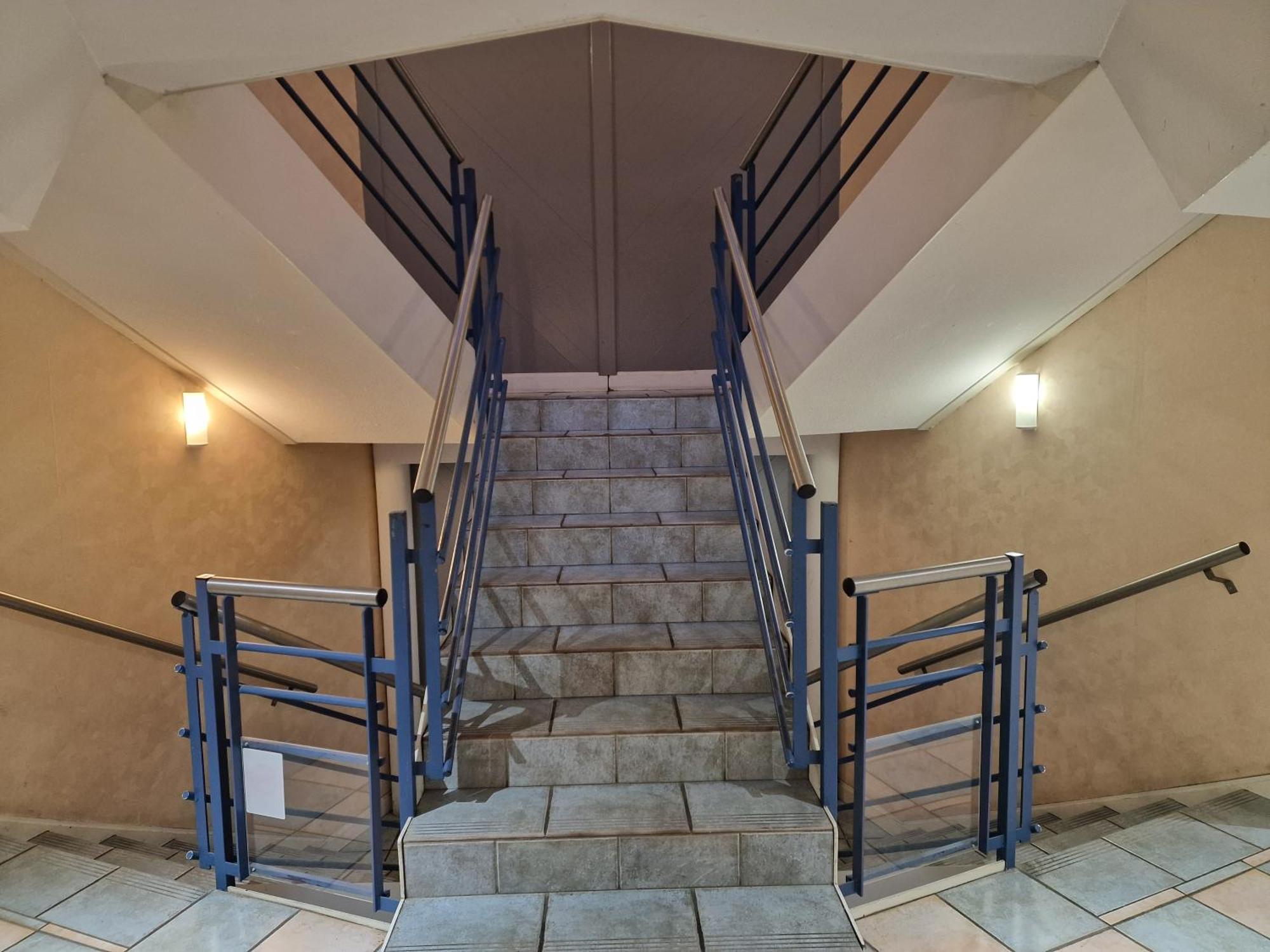 Comfortable Duplex En Residence Securisee Proche Metro Toulouse Kültér fotó